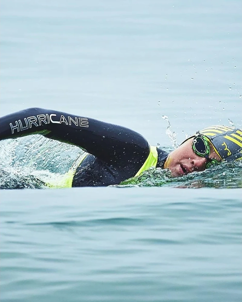 Шапочка для плавания TYR Hi-Vis Neoprene Swim Cap