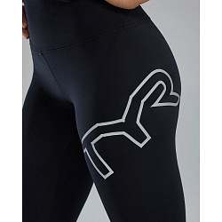 Тайтсы с высокой талией  TYR Base Kinetic™ Womens's High-Rise 28" Logo Leggings - Solid