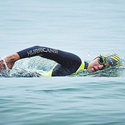 Шапочка для плавания TYR Хай-Виз Неопрен